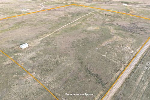 5200 Desperado Dr, Casper, WY, 82601-7127 | Card Image