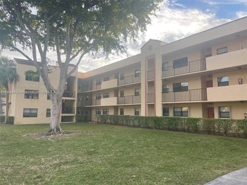314-3252 Foxcroft Rd, Miramar, FL, 33025-4104 | Card Image