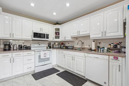apt-203-1621 Nw 20th Ave, Delray Beach, FL, 33445-1484 | Card Image