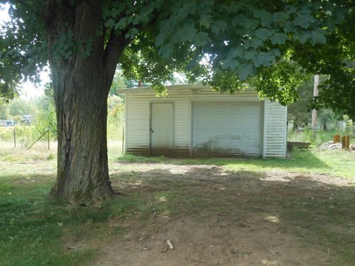 5655 Sunset Dr, Millington, MI, 48746-9411 | Card Image