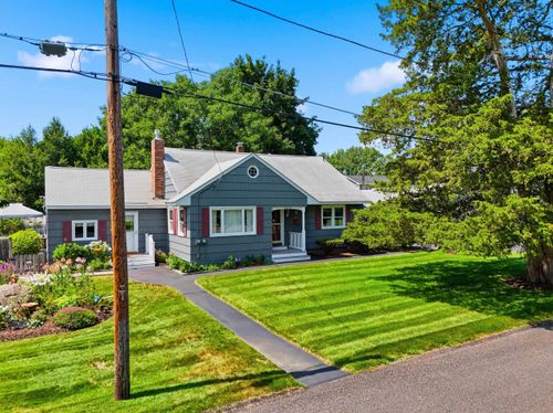 8 Otis Ave, Salem, NH, 03079-4543 | Card Image