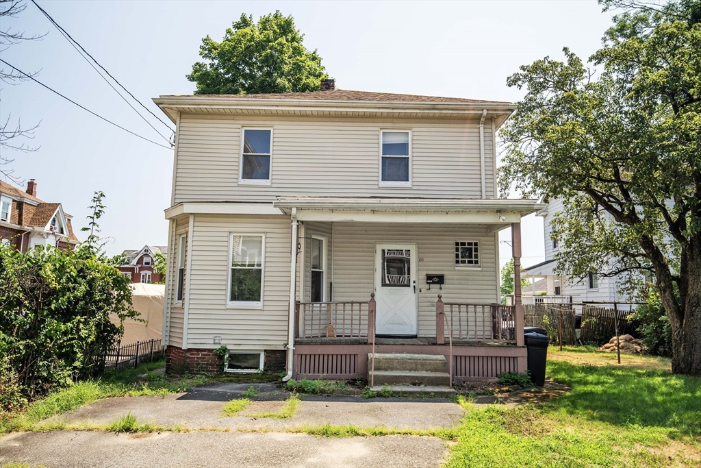 Tremont St, Haverhill, MA 01832