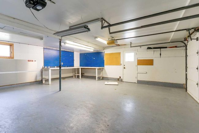 1008 Shawnee Dr Sw, House other with 3 bedrooms, 4 bathrooms and 6 parking in Calgary AB | Image 38