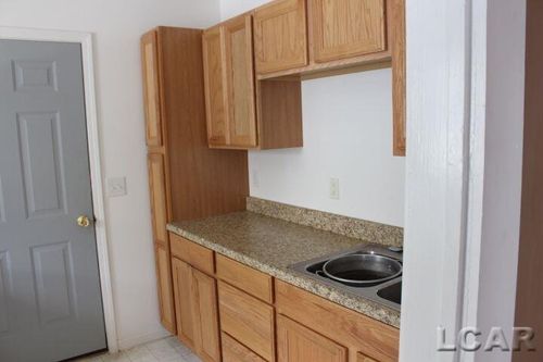 118 Clinton Street, Adrian, MI, 49221 | Card Image