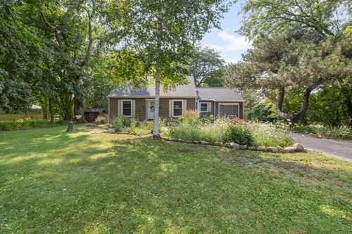 W278N2147 Lakeview Dr, Pewaukee, WI, 53072-5237 | Card Image