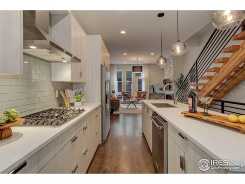 2139 N Downing St, Denver, CO, 80205-5210 | Card Image