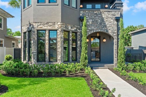 807 W Park Ave, TAMPA, FL, 33602-1823 | Card Image