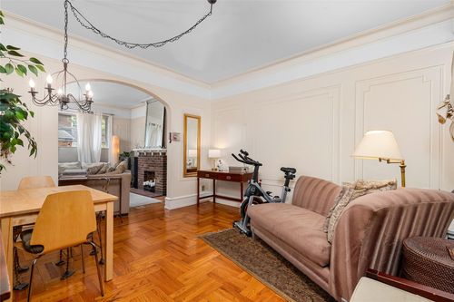 4204 64th St, Woodside, NY, 11377-5047 | Card Image