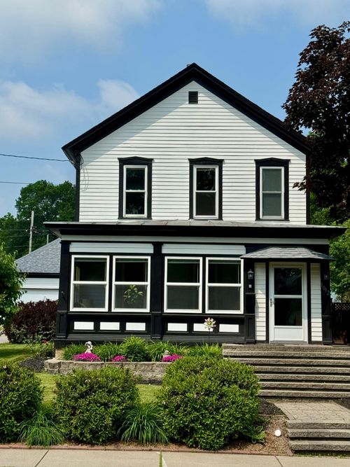 1012 2nd St S, Stillwater, MN, 55082-6211 | Card Image