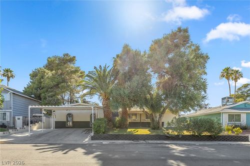 4681 Lancer Way, Las Vegas, NV, 89121-6173 | Card Image