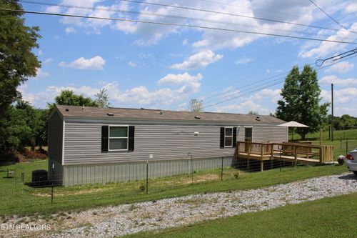 268 Southern Ln, Tazewell, TN, 37879-5221 | Card Image