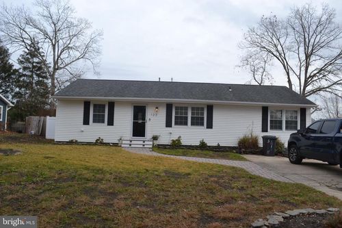 123 Spinnaker Ave, Manahawkin, NJ, 08050-2460 | Card Image