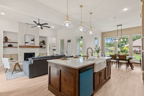 114 Springwood Rd, Enchanted Oaks, TX, 75156-9018 | Card Image