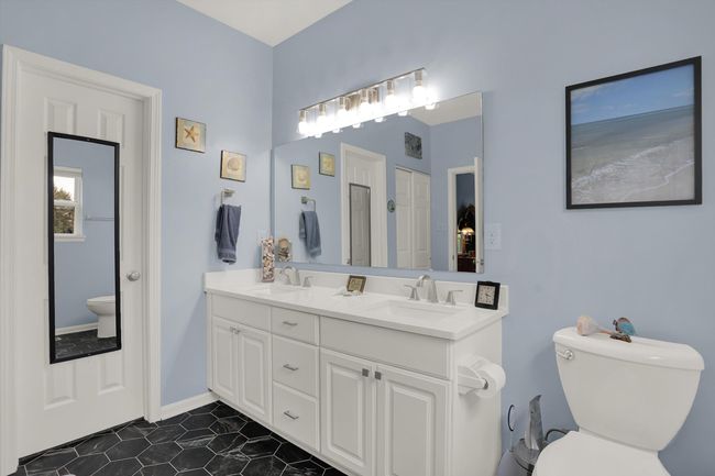 New Dual Sink Vanity in Primary Bath! | Image 33