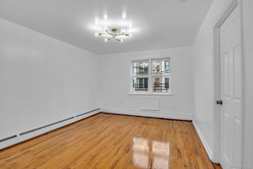 523 E 148th St, Bronx, NY, 10455-2867 | Card Image