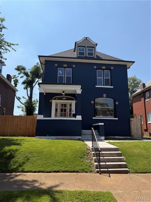 5172 Vernon Ave, Saint Louis, MO, 63113-1619 | Card Image