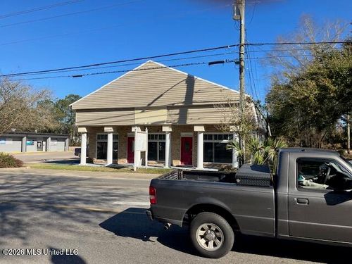 2331 Government Street, Ocean Springs, MS, 39564 | Card Image