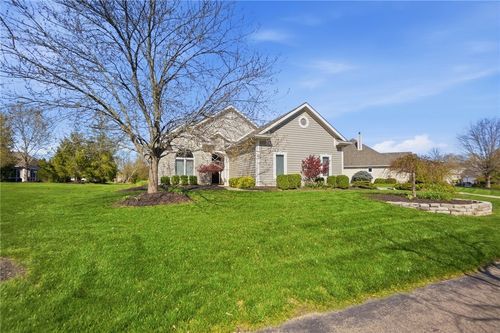 582 Yankee Trace Dr, Centerville, OH, 45458-3984 | Card Image