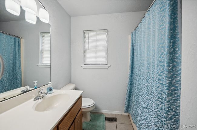 1105 S Maple Ave, House other with 3 bedrooms, 2 bathrooms and null parking in Tahlequah OK | Image 15