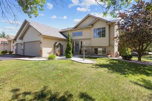 402 12th Ave Nw, Isanti, MN, 55040-6262 | Card Image