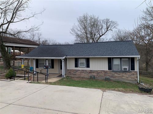 1218 S 5th St, De Soto, MO, 63020-2522 | Card Image
