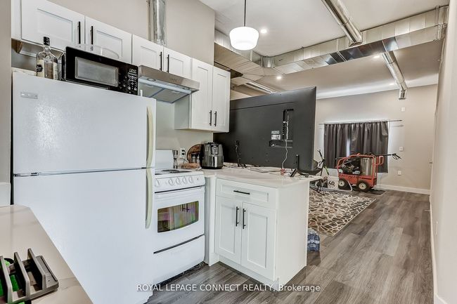 122 Latta Dr, House other with 1 bedrooms, 3 bathrooms and 20 parking in Plainfield ON | Image 24