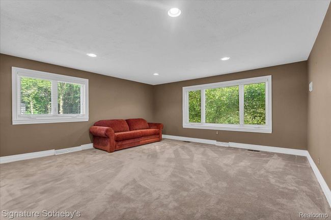 Spacious Bedroom 3 | Image 30