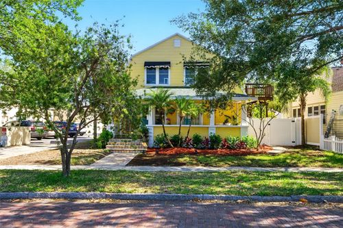 920 16th Ave N, ST PETERSBURG, FL, 33704-4216 | Card Image