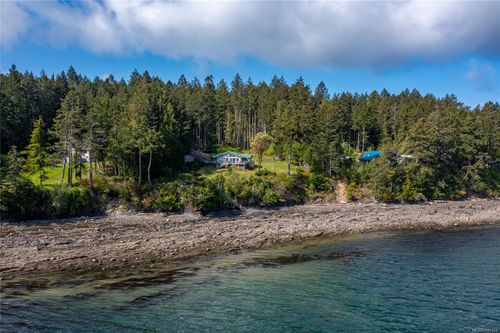 3210 Armadale Rd, Pender Island, BC, V0N2M1 | Card Image