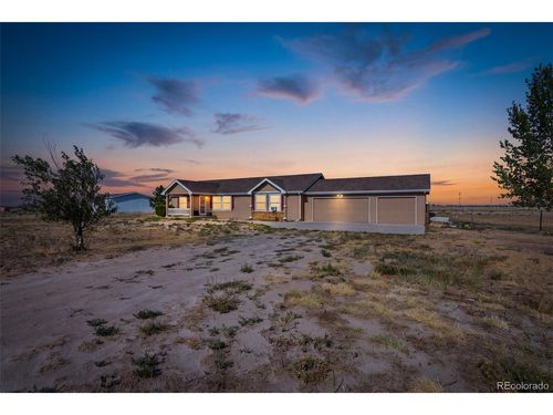 9 E Ranch Rd, Wiggins, CO, 80654-7532 | Card Image