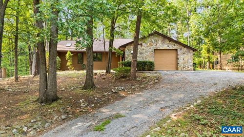 2715 Lanier Ln, MCGAHEYSVILLE, VA, 22840 | Card Image