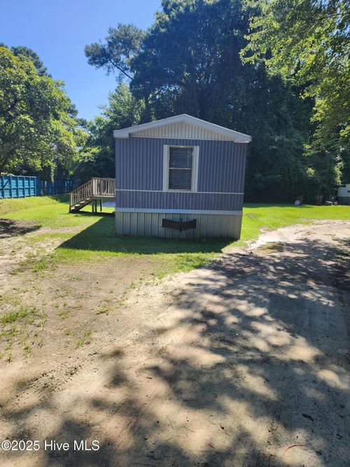 410 S Vann St, Burgaw, NC, 28425-4818 | Card Image