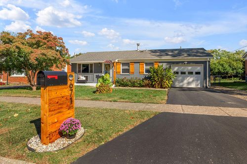 671 Halifax Dr, Lexington, KY, 40503-4226 | Card Image