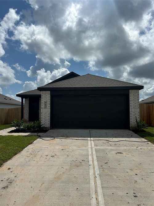 912 Constitution Drive, Bay City, TX, 77414 | Card Image