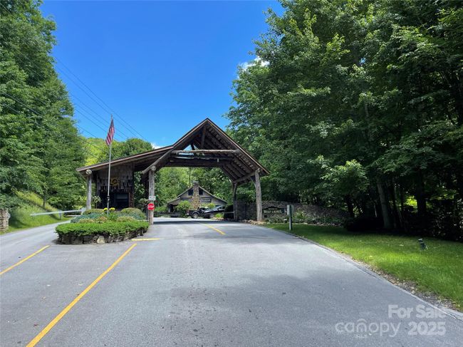 334 Fox Den Rd, House other with 3 bedrooms, 2 bathrooms and null parking in Mars Hill NC | Image 43