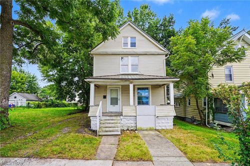 944 Redfern Ave, Akron, OH, 44314-2048 | Card Image