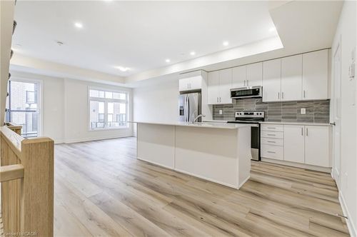 202-755 Omega Dr, Pickering, ON, L1V | Card Image