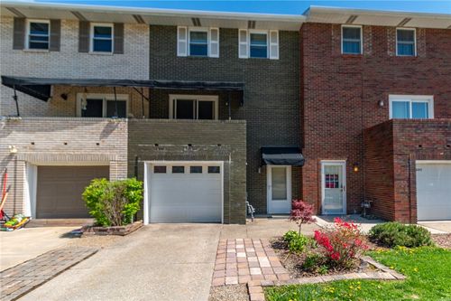 1087 Cranston Dr, Greensburg, PA, 15601-1158 | Card Image