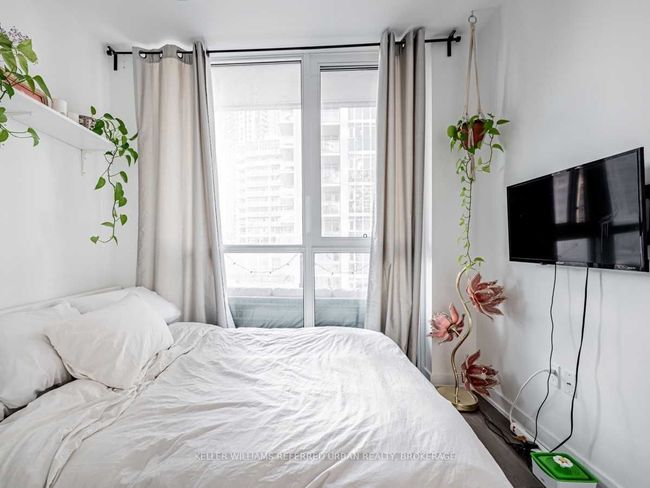727 - 38 Iannuzzi St, Condo with 1 bedrooms, 1 bathrooms and null parking in Toronto ON | Image 18