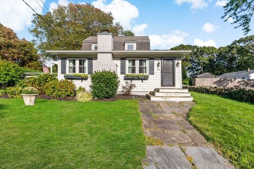 44 Rose Hill Rd, Saunderstown, RI, 02874-3709 | Card Image