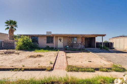 7266 E Marigold Cir, Tucson, AZ, 85730-4119 | Card Image