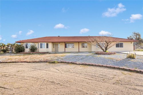 329 Lindero Rd, Pinon Hills, CA, 92372 | Card Image