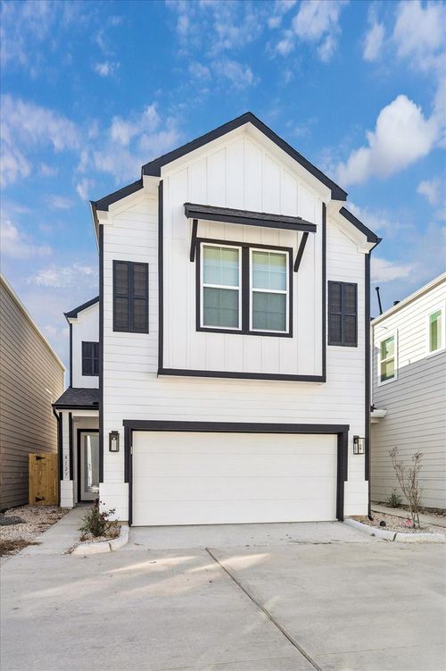 8127 Esther Acres Lane, Houston, TX, 77088 | Card Image