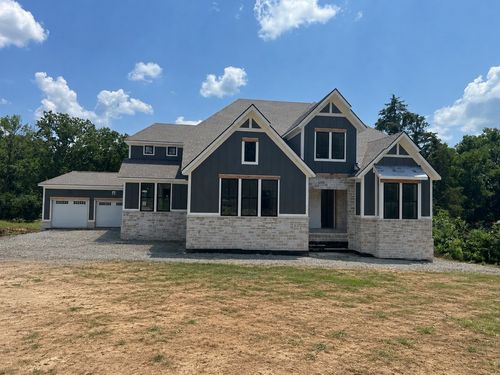 6841 Old Charlotte Pike, Nashville, TN, 37209-4211 | Card Image