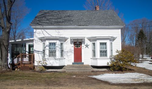 18 Maple Street, North Berwick, ME, 03906 | Card Image
