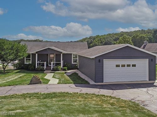 381 N Ridge Heights Dr, Howard, OH, 43028-9251 | Card Image