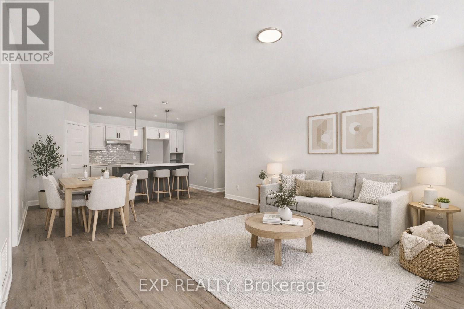 Residential Lease in Russell 2