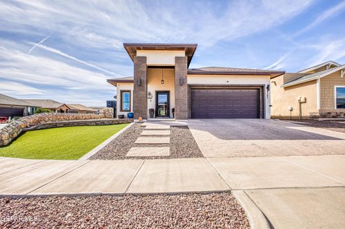 2101 Robert Drennan Pl, El Paso, TX, 79938-3102 | Card Image