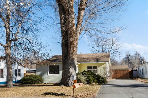 916 Madison St, Canon City, CO, 81212-4153 | Card Image