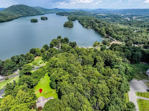 107 Carmen Hill Rd, New Milford, CT, 06776-4548 | Card Image